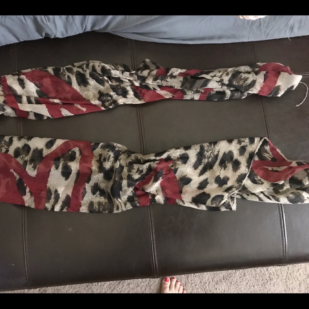 Scarf - Picture 2 of 2